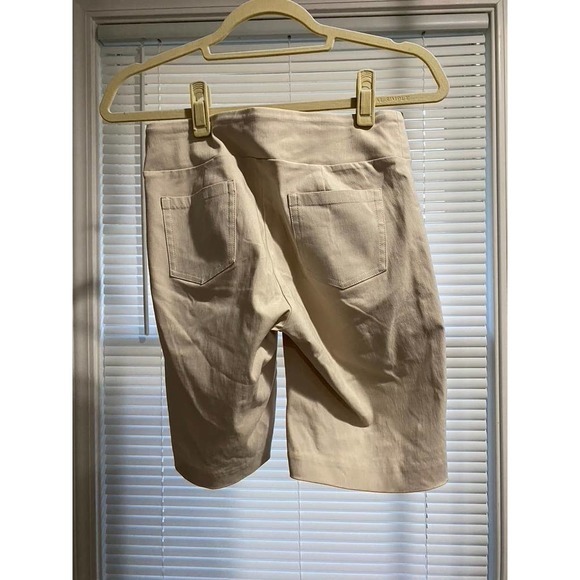 J. McLaughlins Short Size 2 - Picture 4 of 5